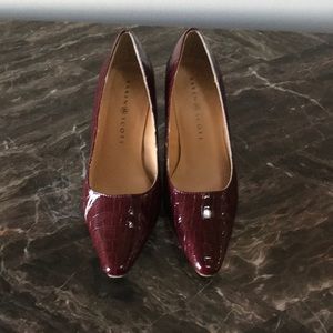 Karen Scott size 5.5